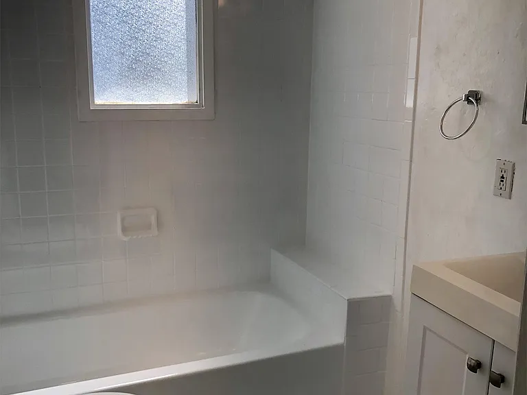 107 Washington St #1 — Photo 9