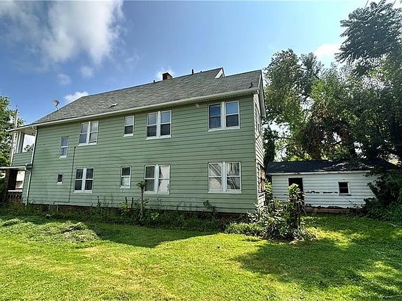 3rd image of 12326 Tuscora Ave