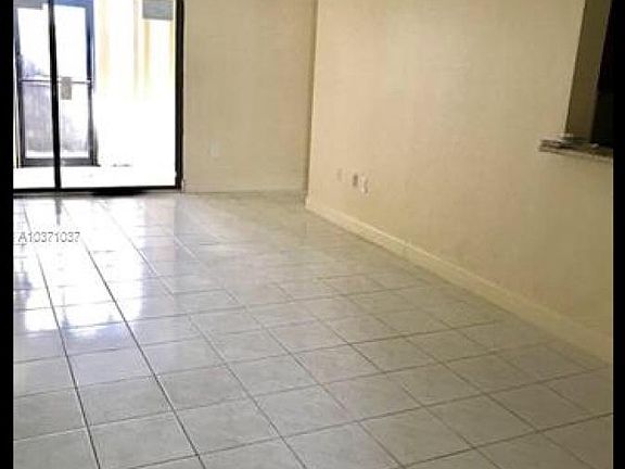 3rd image of 9415 Fontainebleau Blvd #0