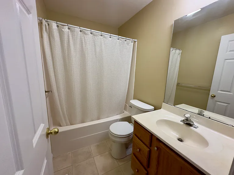 3328 Red Bud Ln — Photo 5