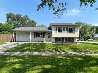 3400 Seine Ct, Hazel Crest, IL 60429