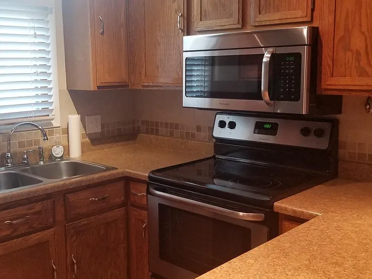 866 Pebblewood Dr — Photo 9