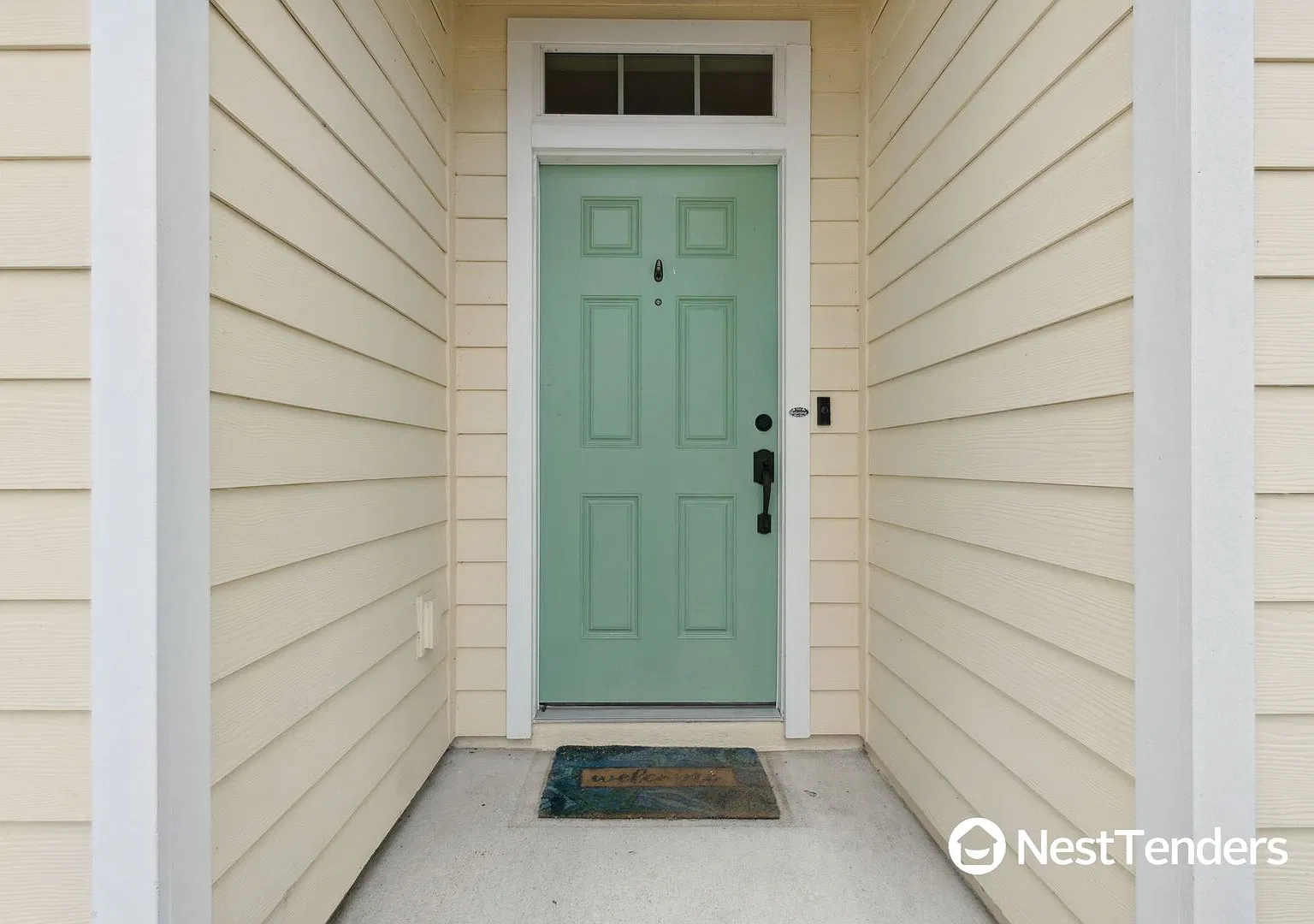 Four Bedroom Just Off Amelia Concourse! — Photo 2