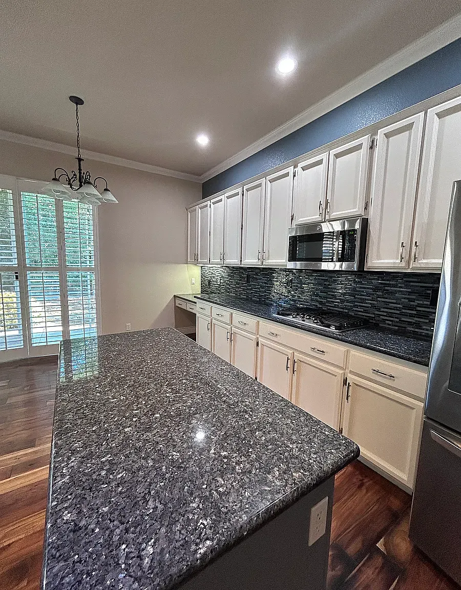 3 bed, 1844 sqft, $3,000 — Photo 4