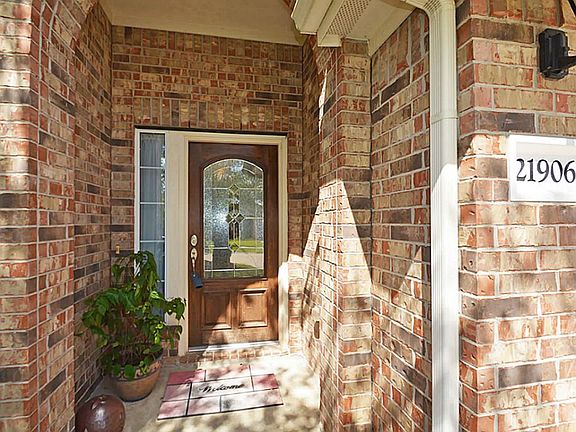 3rd image of 21906 Whispering Daisy Ct