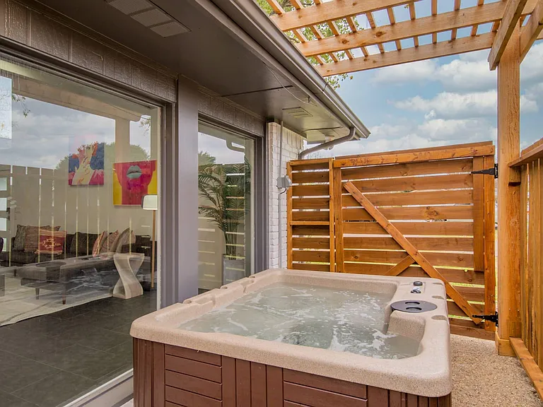 313 Melorine Dr — Photo 26