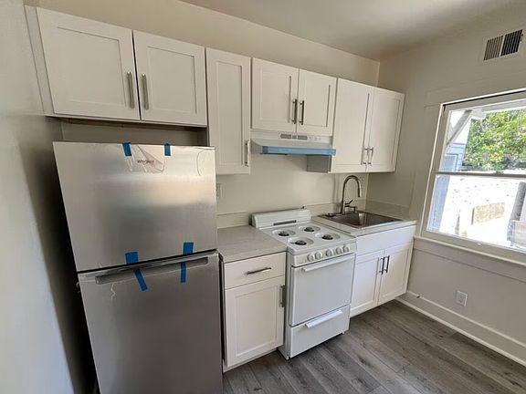 2nd image of 11820 Venice Blvd APT 4