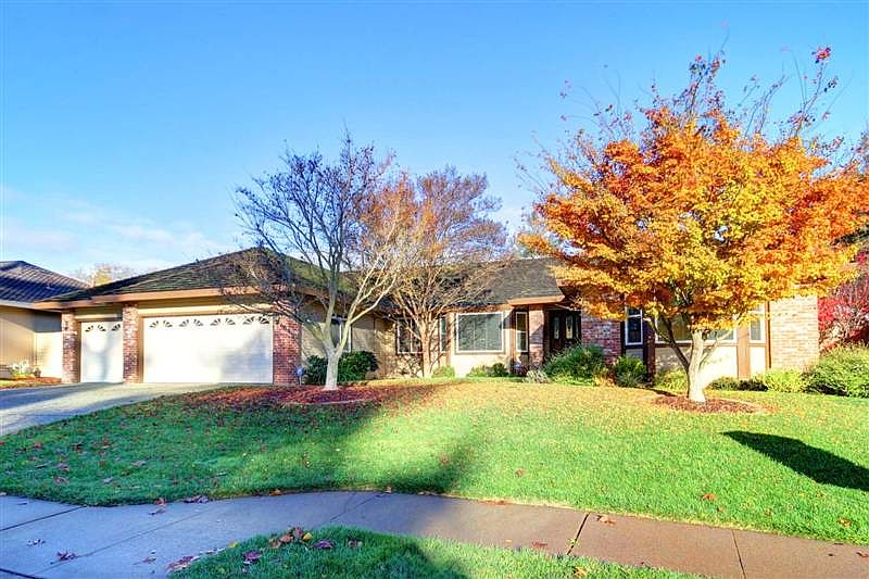 1st image of 60 Portinao Cir