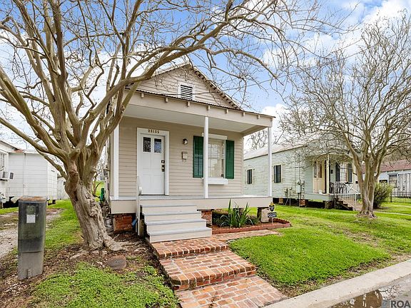 3rd image of 23135 Nadler St