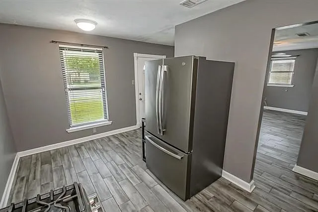 1849 Redwood Dr — Photo 11