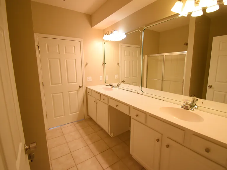 14945 Santa Lucia Dr — Photo 22