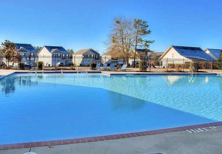 Grove Landing Cir — Photo 10