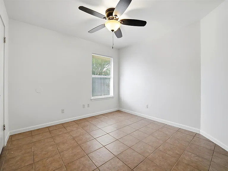 2304 Smith Branch Blvd #B — Photo 10