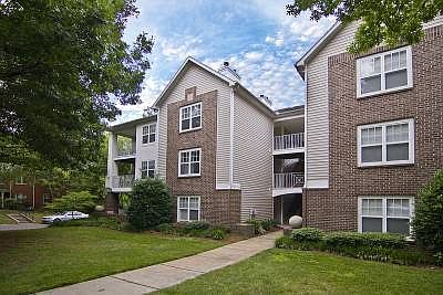 4th image of 2701 Selwyn Ave #10526839