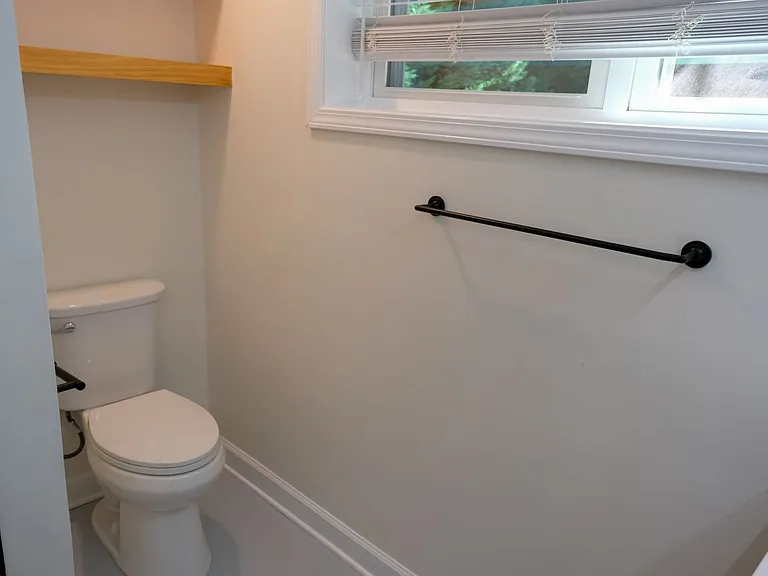 27 Swanson Ct — Photo 24