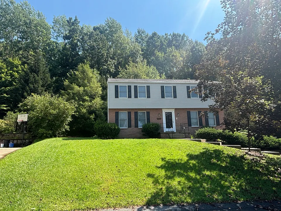 309 Dogwood Dr