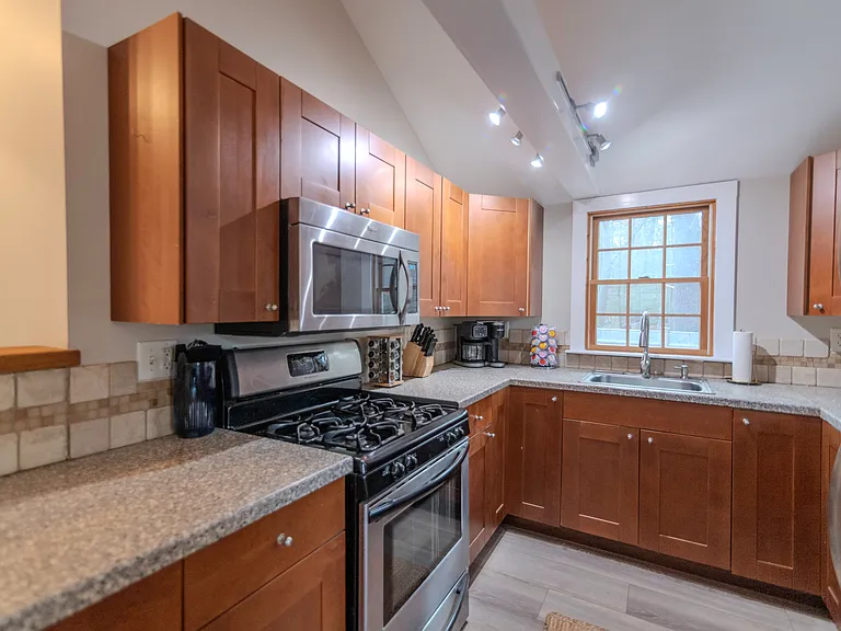110 Clark Rd — Photo 46