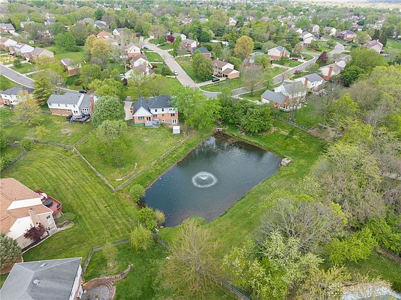 3rd image of 7248 Glenn Moor Dr