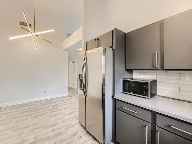 2153 Jasper Bluff St #201 — Photo 7