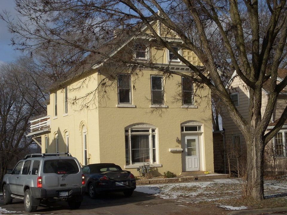 For Rent: 116 1/2 S. 5th St., Mankato, MN 56001