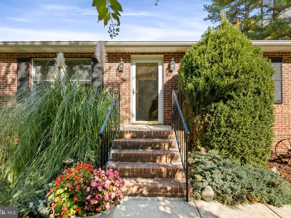 14707 Woodslane Rd, Woodford, VA 22580