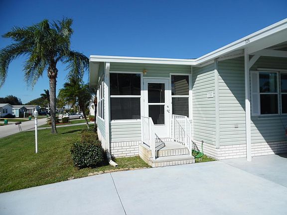 4th image of 326 Avocado Dr