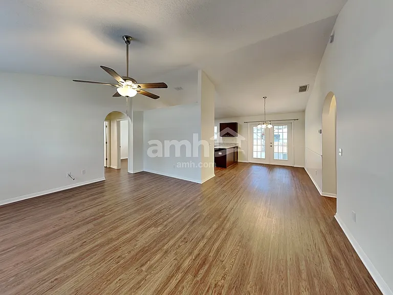 331 Valley Edge Dr — Photo 4