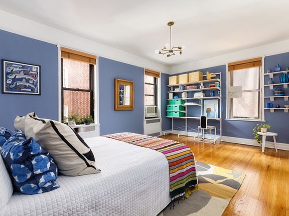 5th image of 20 Plaza St E APT D1