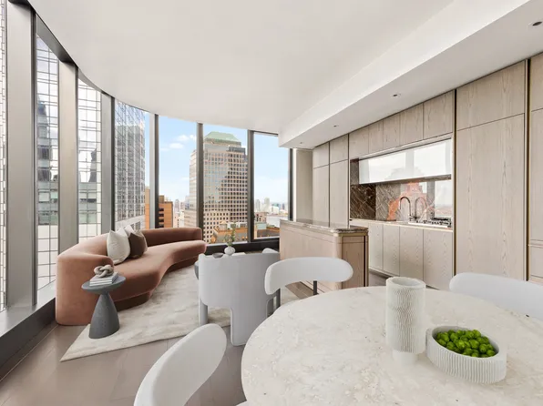 125 Greenwich Street image 2 of 23