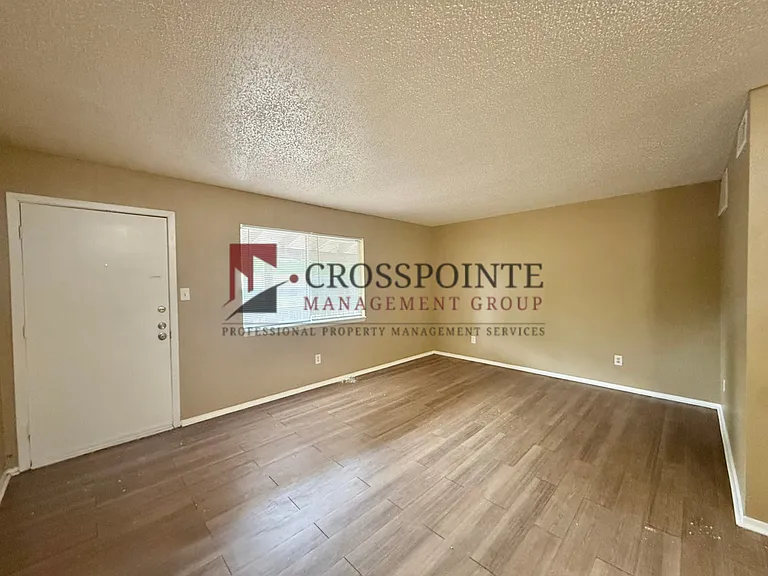 South Bois D Arc 514 — Photo 3