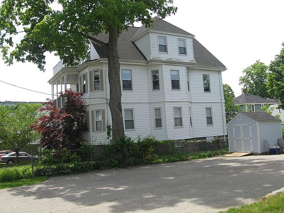 4th image of 7 Nilsen Ave
