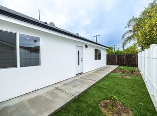 21028 Ingomar St, Canoga Park, CA 91304