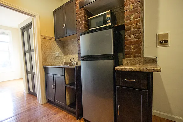 Rented by Maz Group NY | media 8