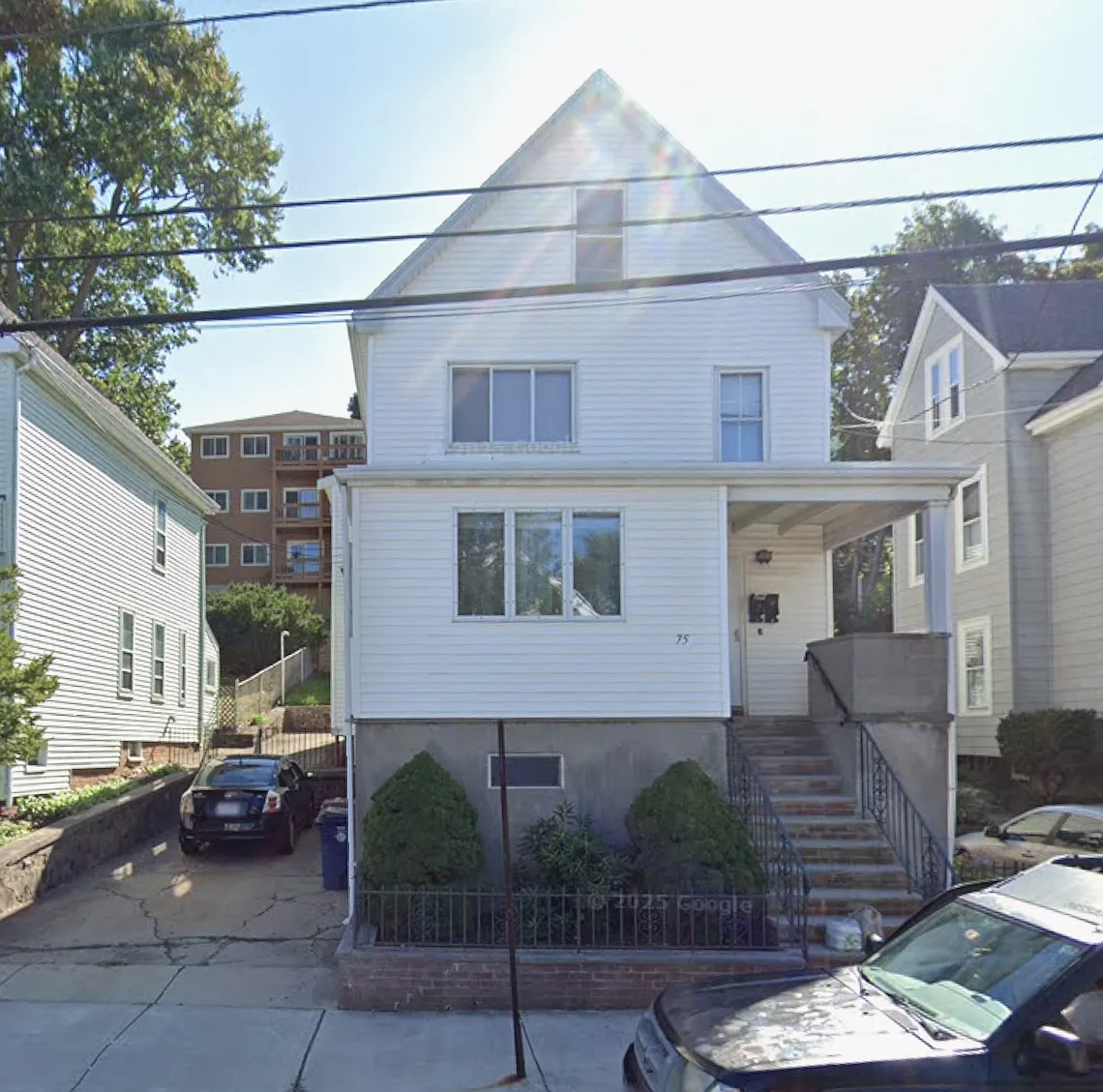 3 bed, 1000 sqft, $2,600 — Photo 1