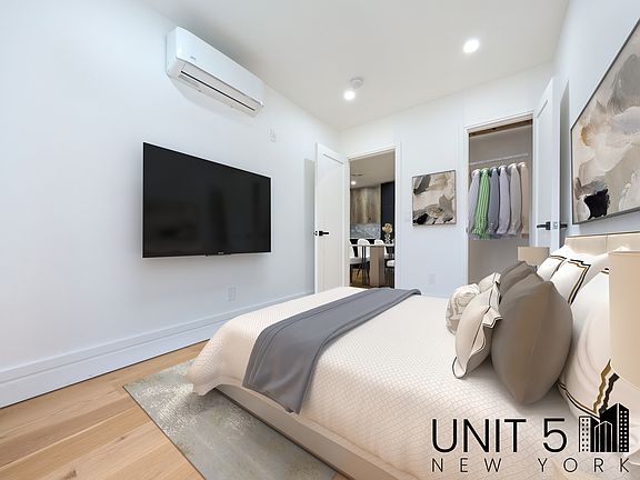 3rd image of 545A Quincy St #3B