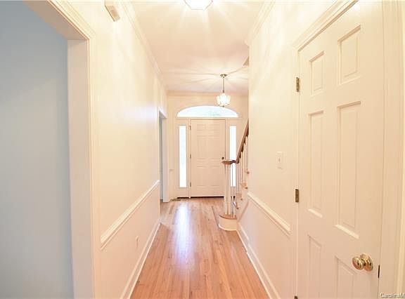 3rd image of 3504 Sunningdale Ln
