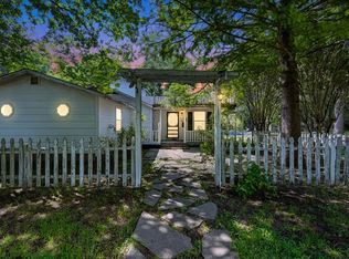 211 E Bonham St, Jefferson, TX 75657