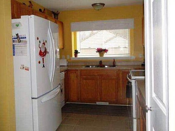 2nd image of 35008 Mitchell St #209