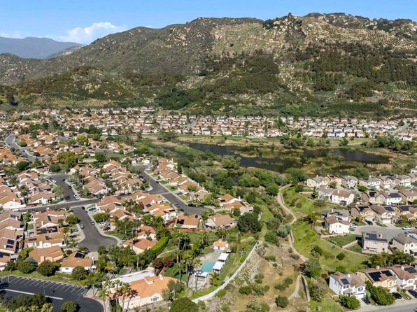 4972 Lake Shore Ct, Fallbrook, CA 92028