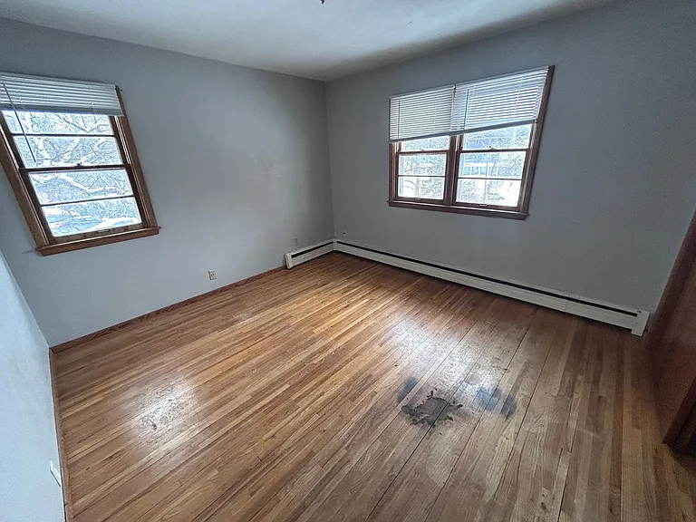 265 Viking Dr — Photo 9