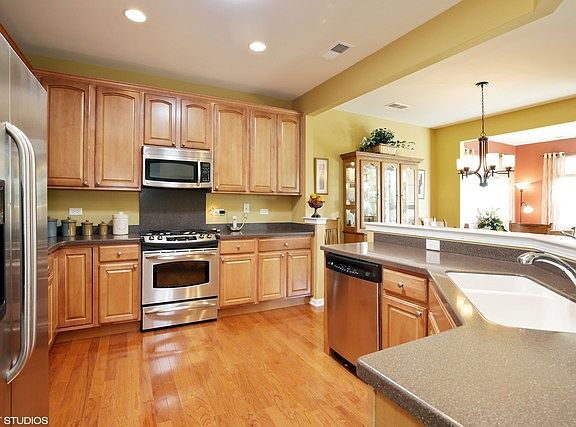 5th image of 12402 Scarlet Dr