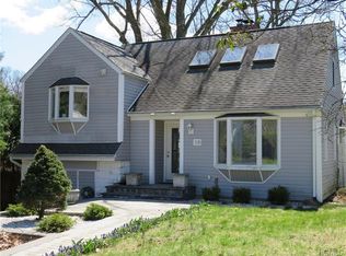 28 Woods End Rd, Hartsdale, NY 10530