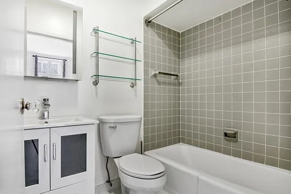 Rented by HH Property Management Services LLC | media 15