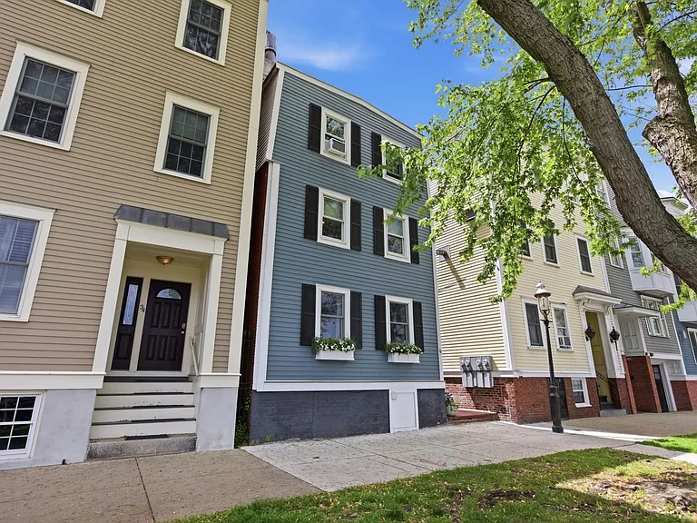 36 Austin St #2 — Photo 4