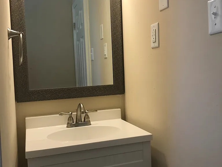 808 Bedford Dr — Photo 15