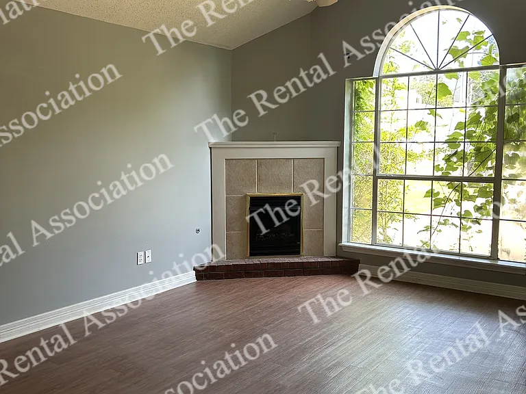 1309 W Kentucky Ave — Photo 8