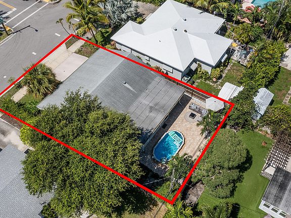 4th image of 310 Wellesley Drive