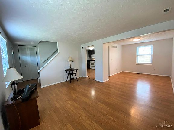 3rd image of 614 Glenrose Ln