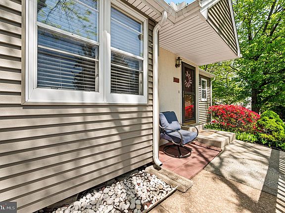 2nd image of 1005 Saint Michaels Ct #1005