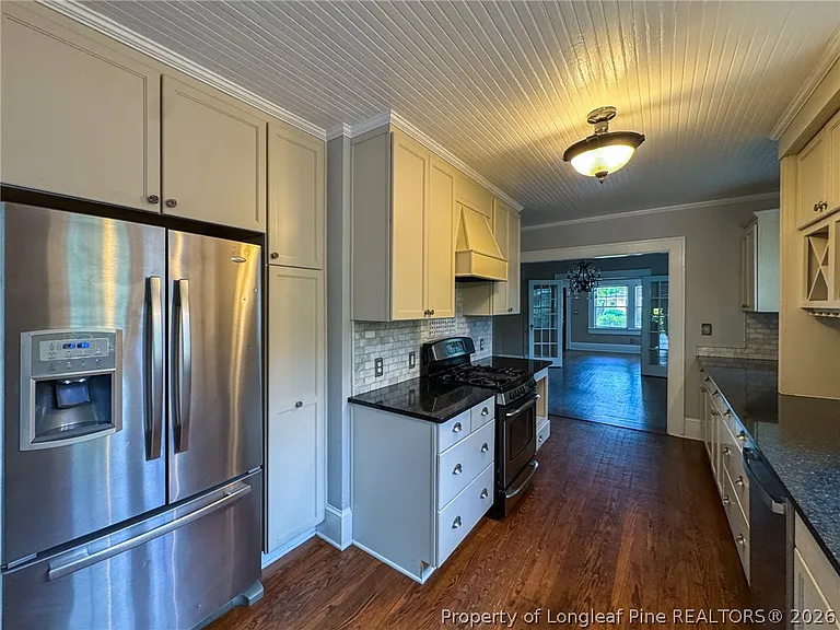 411 Cape Fear Ave — Photo 10